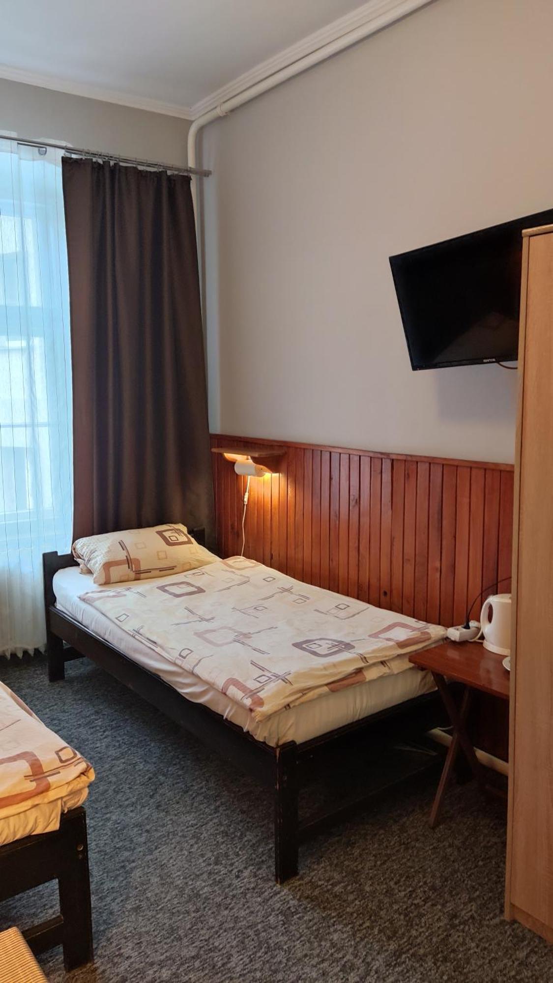 Hotel Polonia Намислув Екстер'єр фото