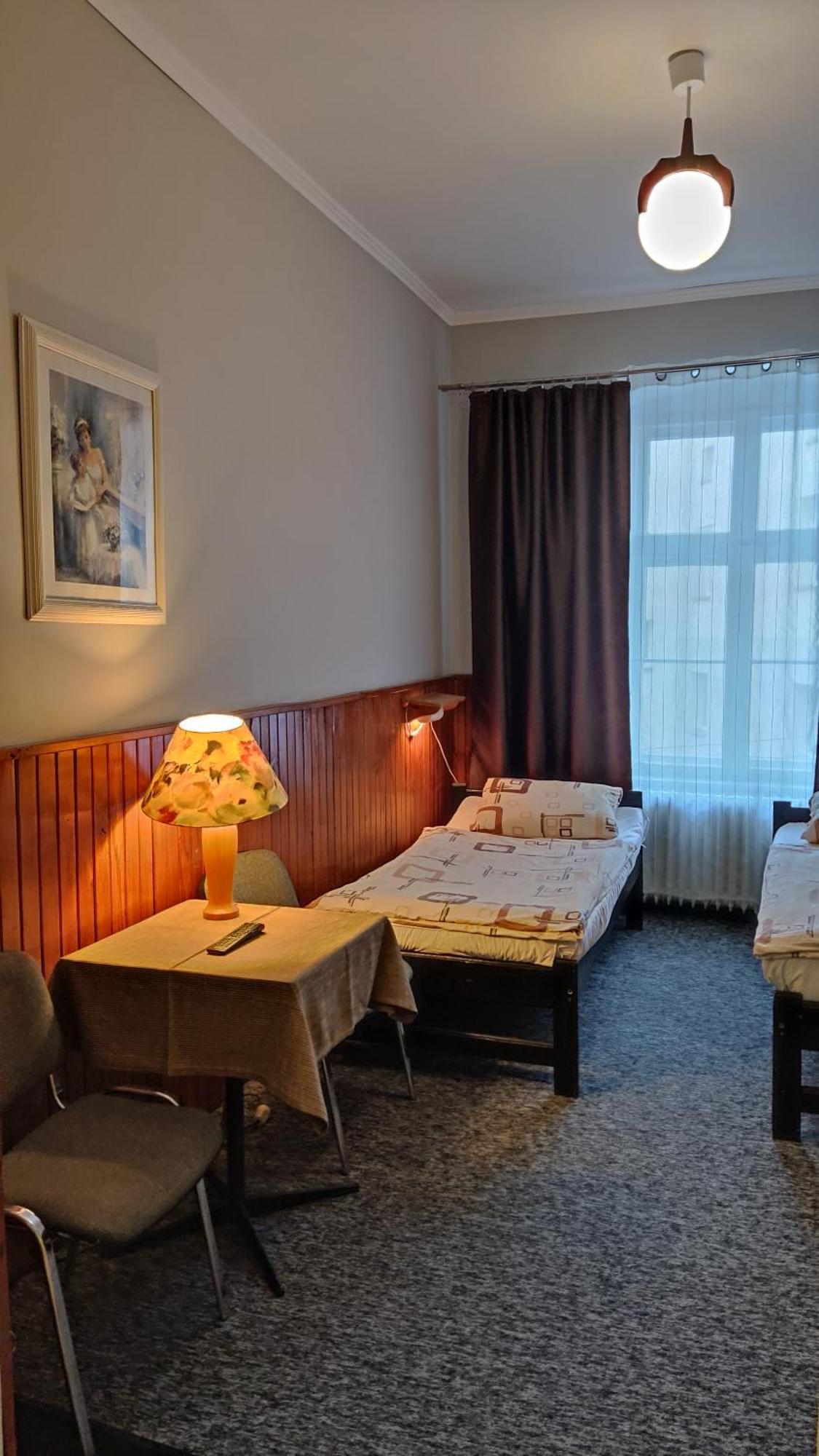 Hotel Polonia Намислув Екстер'єр фото