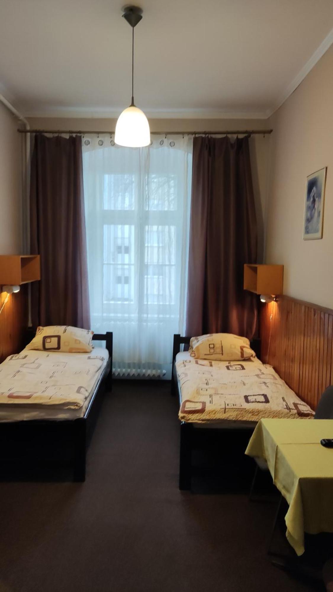 Hotel Polonia Намислув Екстер'єр фото
