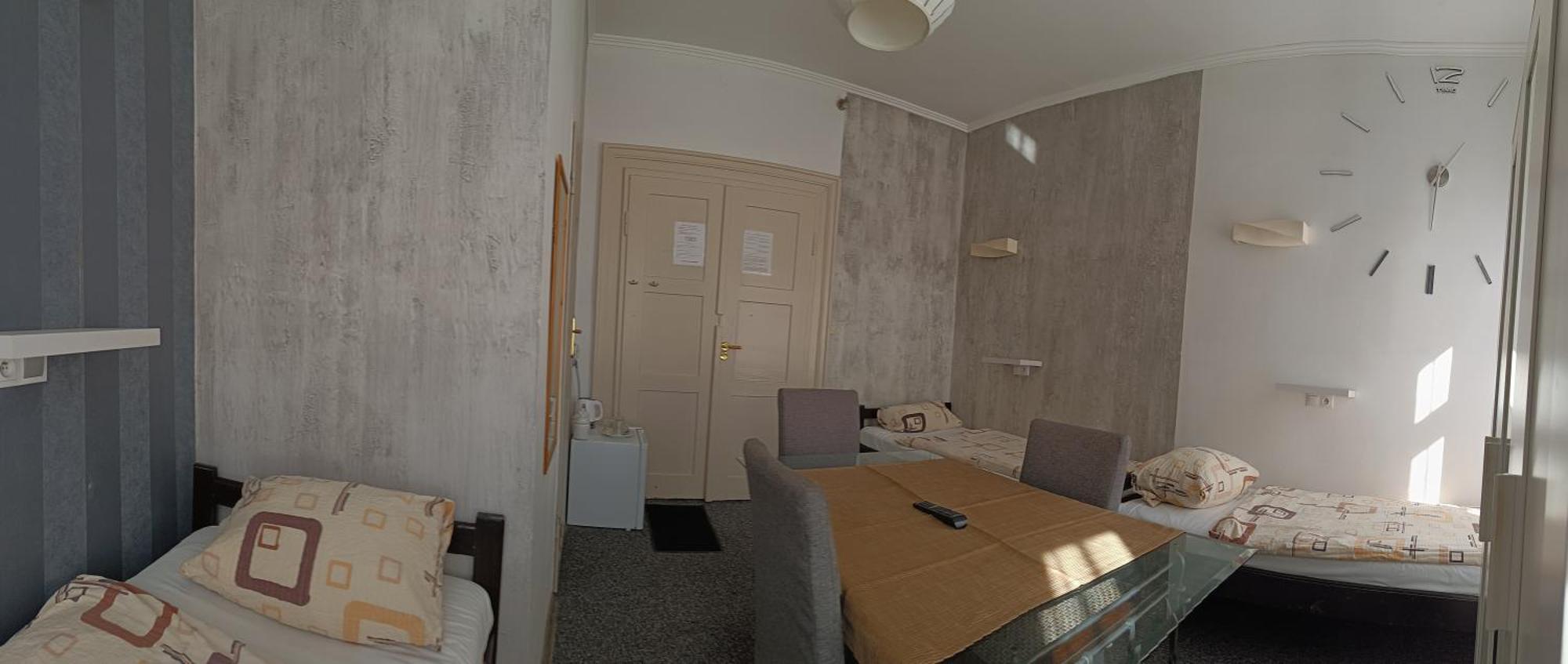 Hotel Polonia Намислув Екстер'єр фото