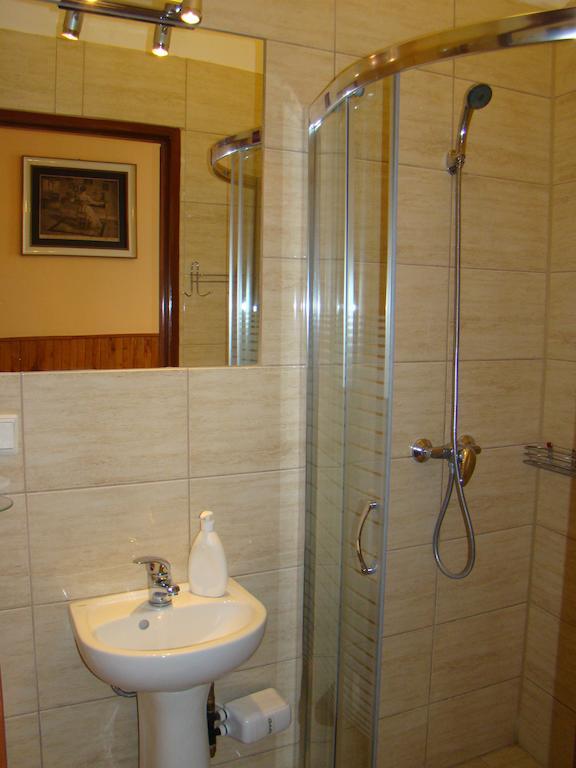 Hotel Polonia Намислув Номер фото